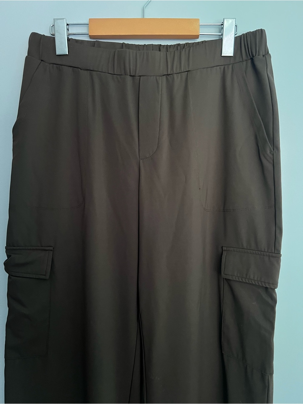 Zyia Active Bark Pressidio Peak Cargo Wide Leg Pants Size Medium - Picture 4 of 10